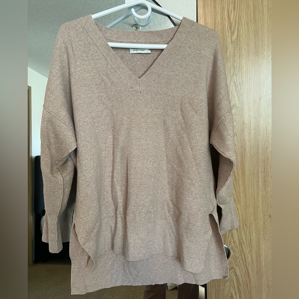 V neck tunic sweater